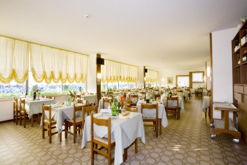 Hotel Metropol Caorle Exterior photo